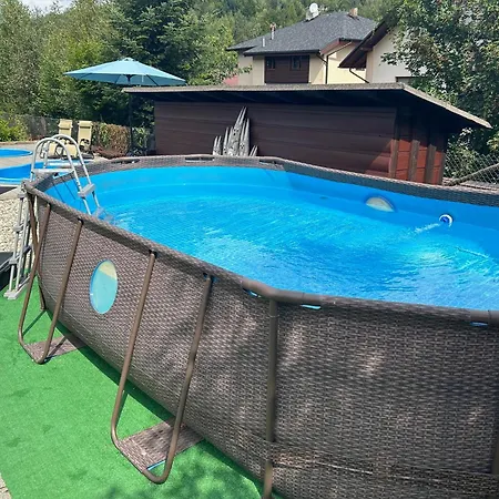 Pod Wodospadem Caloroczne Gerendaház